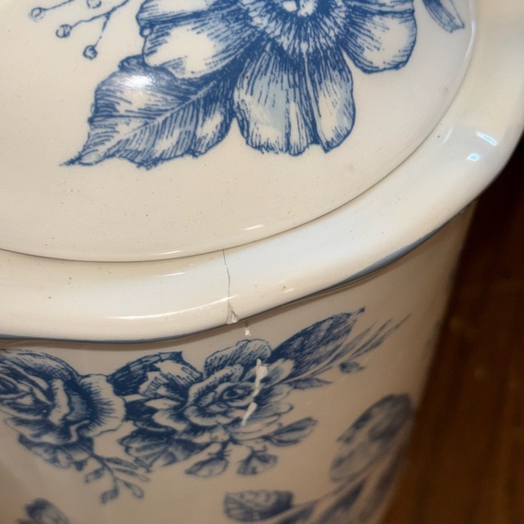 Vintage Inspired Floral Canister - Picture 3 of 4